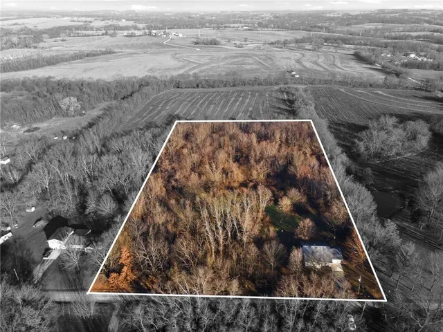 $310,000 | 25390 Cr 264 Road, Carrollton, MO 64633