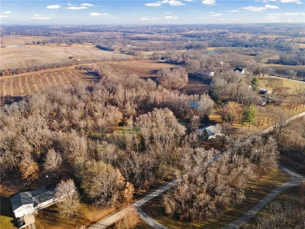 $299,999 | 25390 Cr 264 Road, Carrollton, MO 64633