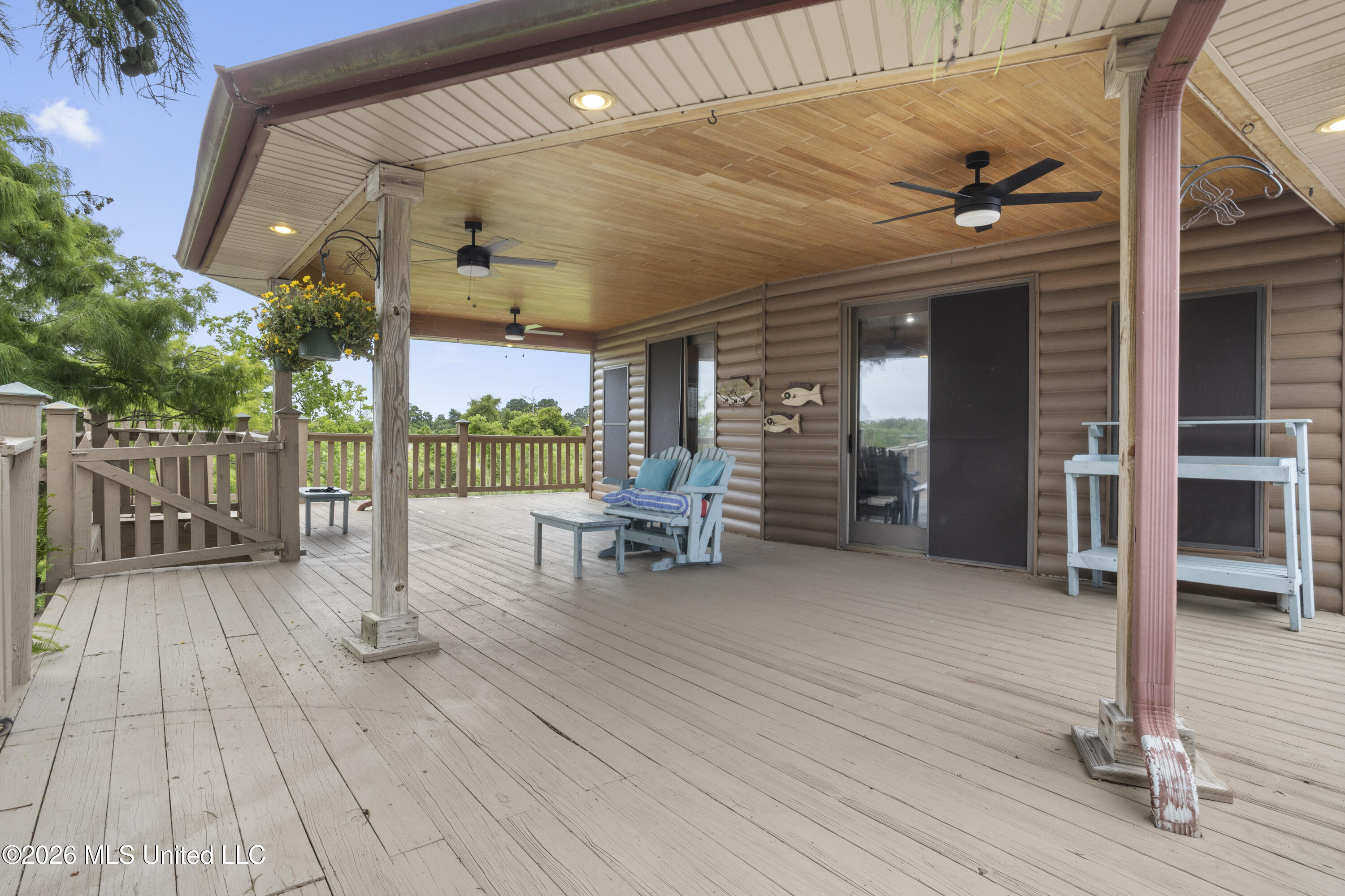 4205 Riverside Drive Pearlington, MS 39572 - Photo 14 of 72 00011