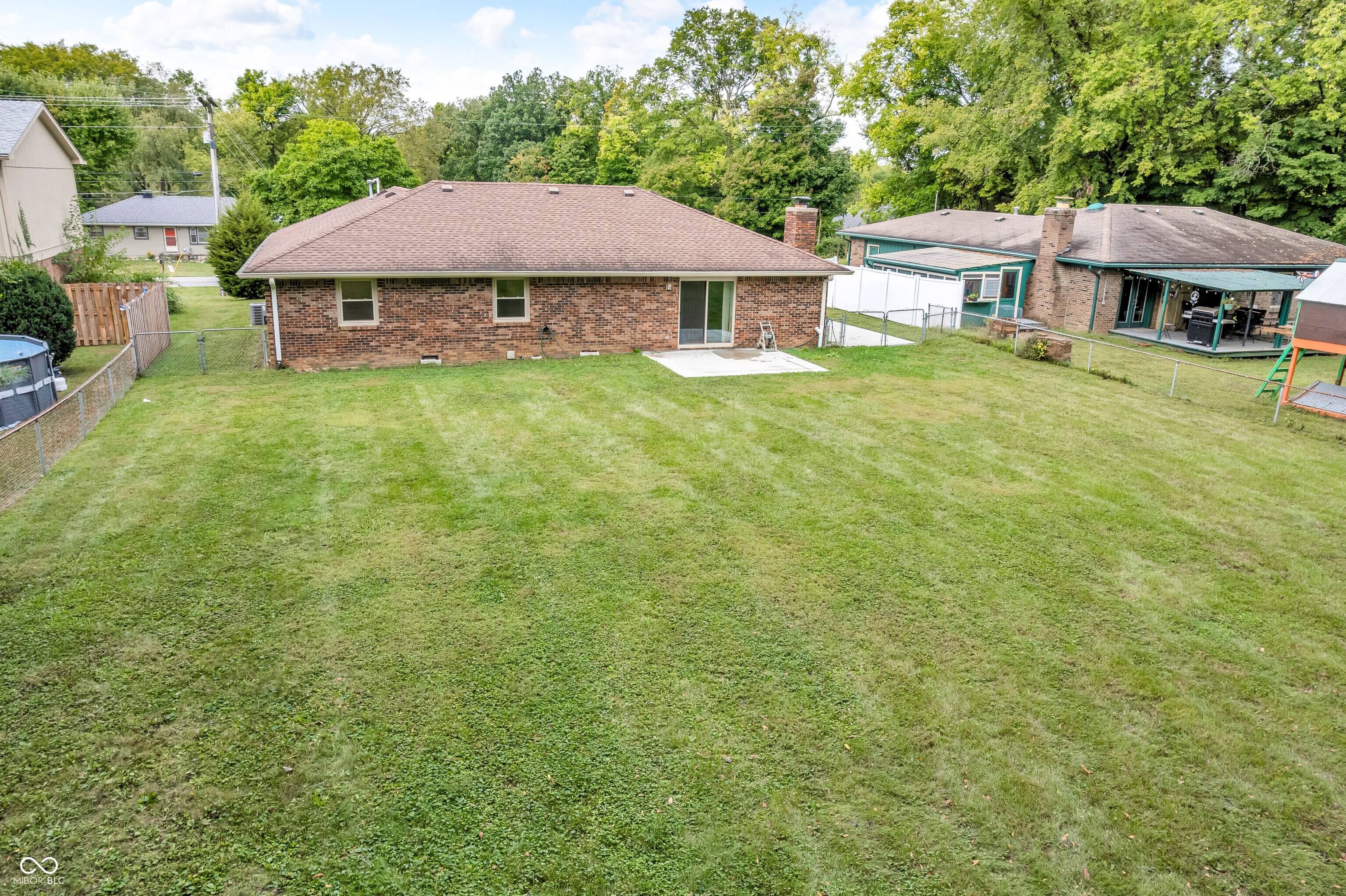 817 North Peterman Road Greenwood, IN 46142 - Photo 13 of 17