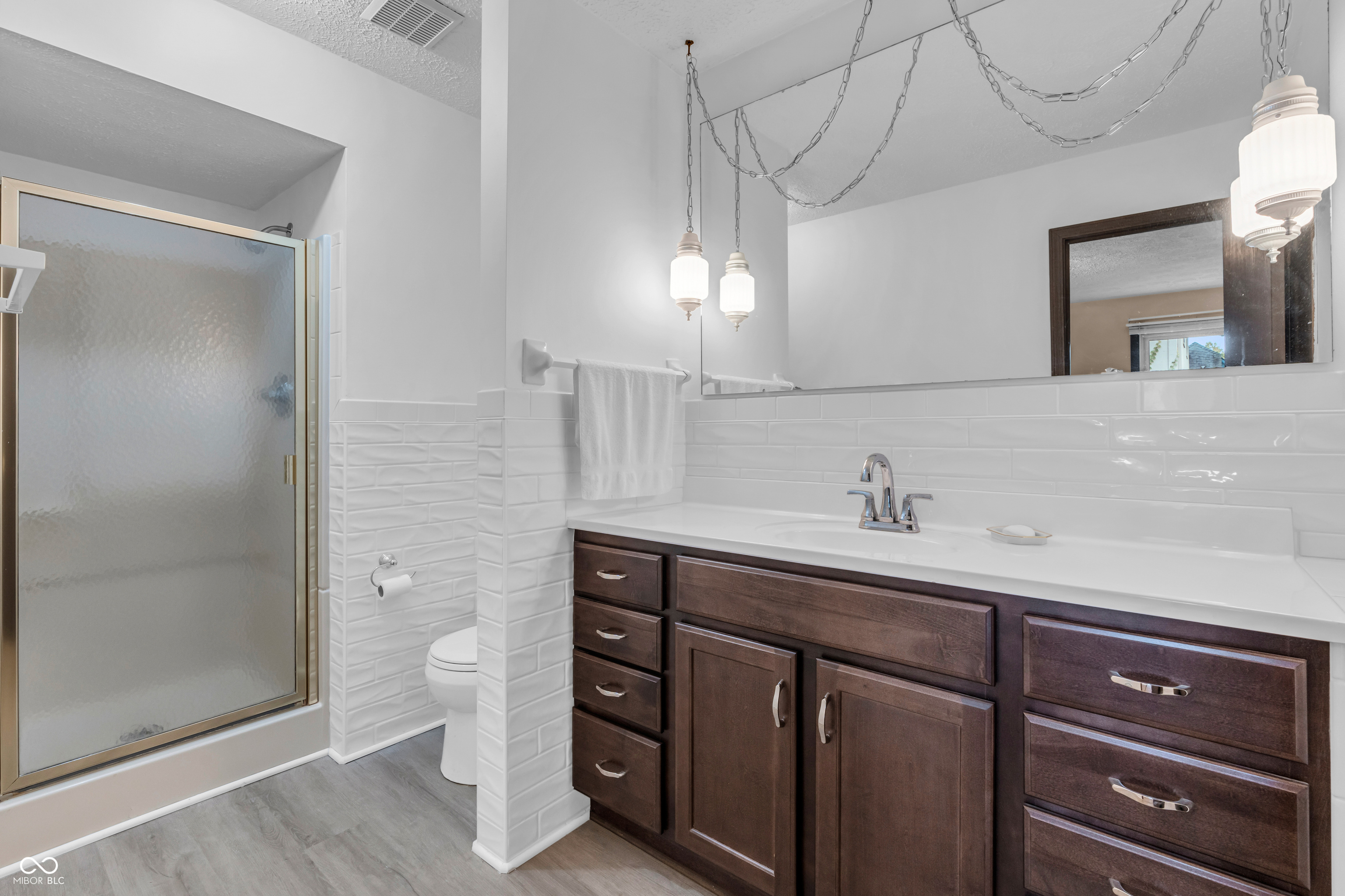 817 North Peterman Road Greenwood, IN 46142 - Photo 6 of 17