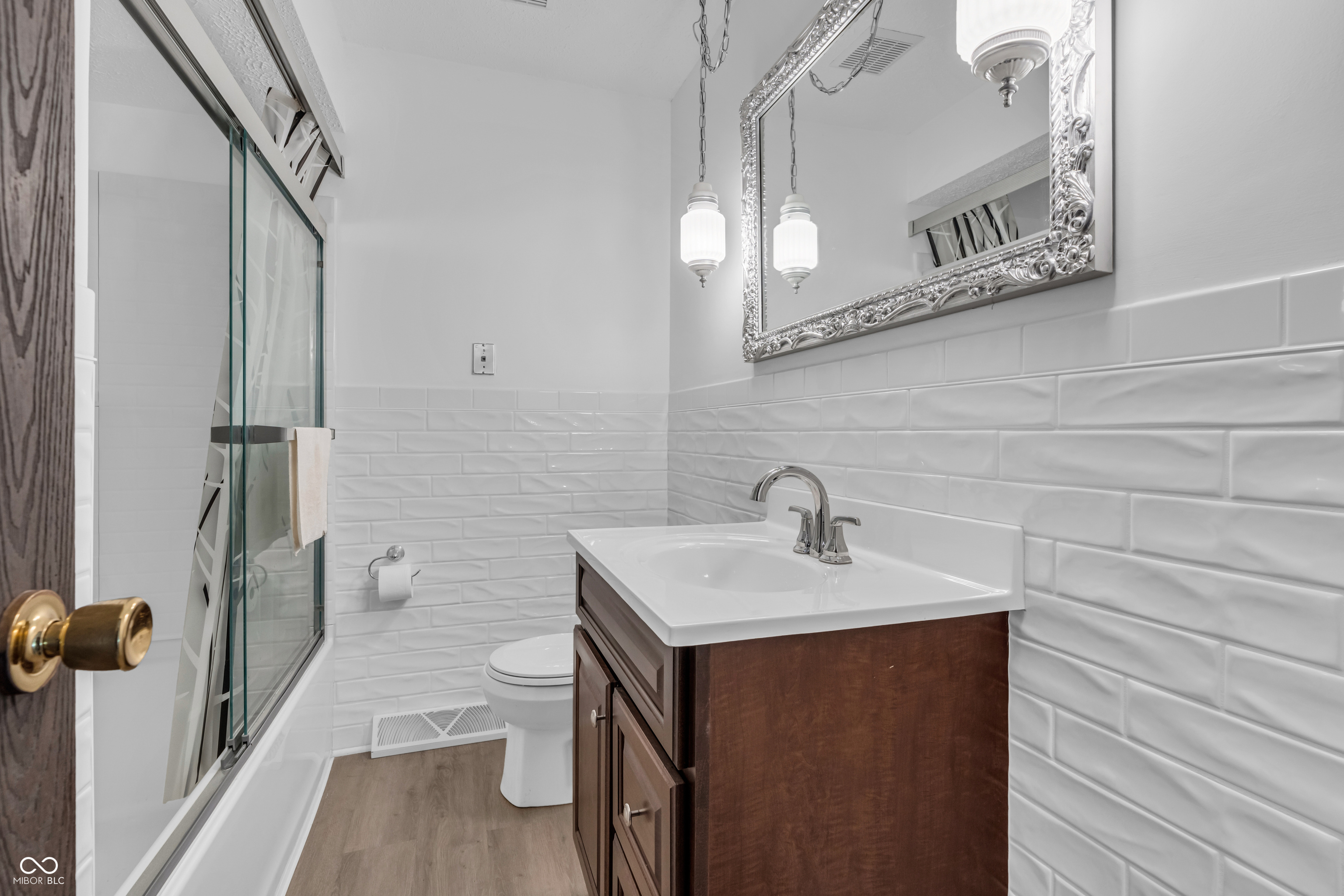 817 North Peterman Road Greenwood, IN 46142 - Photo 9 of 17