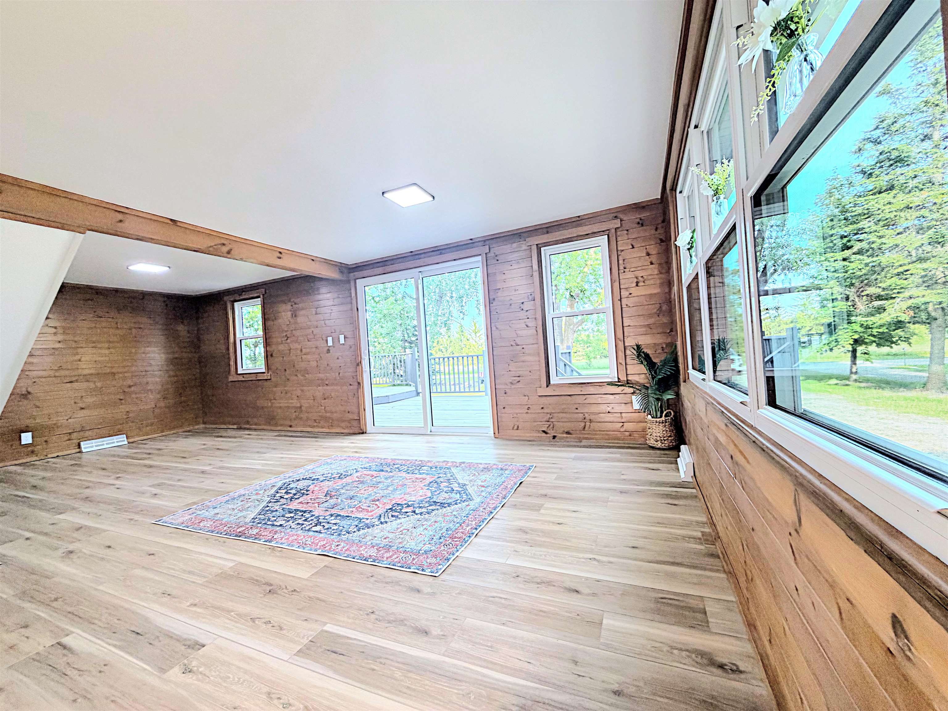 N6515 Laurmar Lane Oneida, WI 54155 - Photo 5 of 26