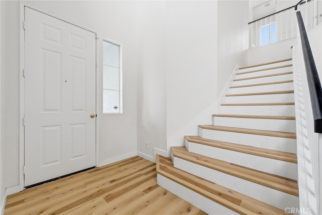 7522 Calais Court Rancho Cucamonga, CA 91730 - Photo 3 of 20 a view of entryway