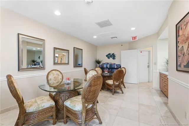 a view of a tennis court