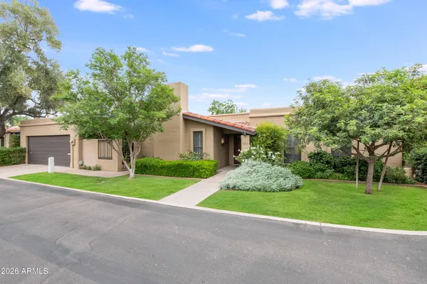 $949,000 | 5315 North La Plaza Hermosa Way, Phoenix, AZ 85012