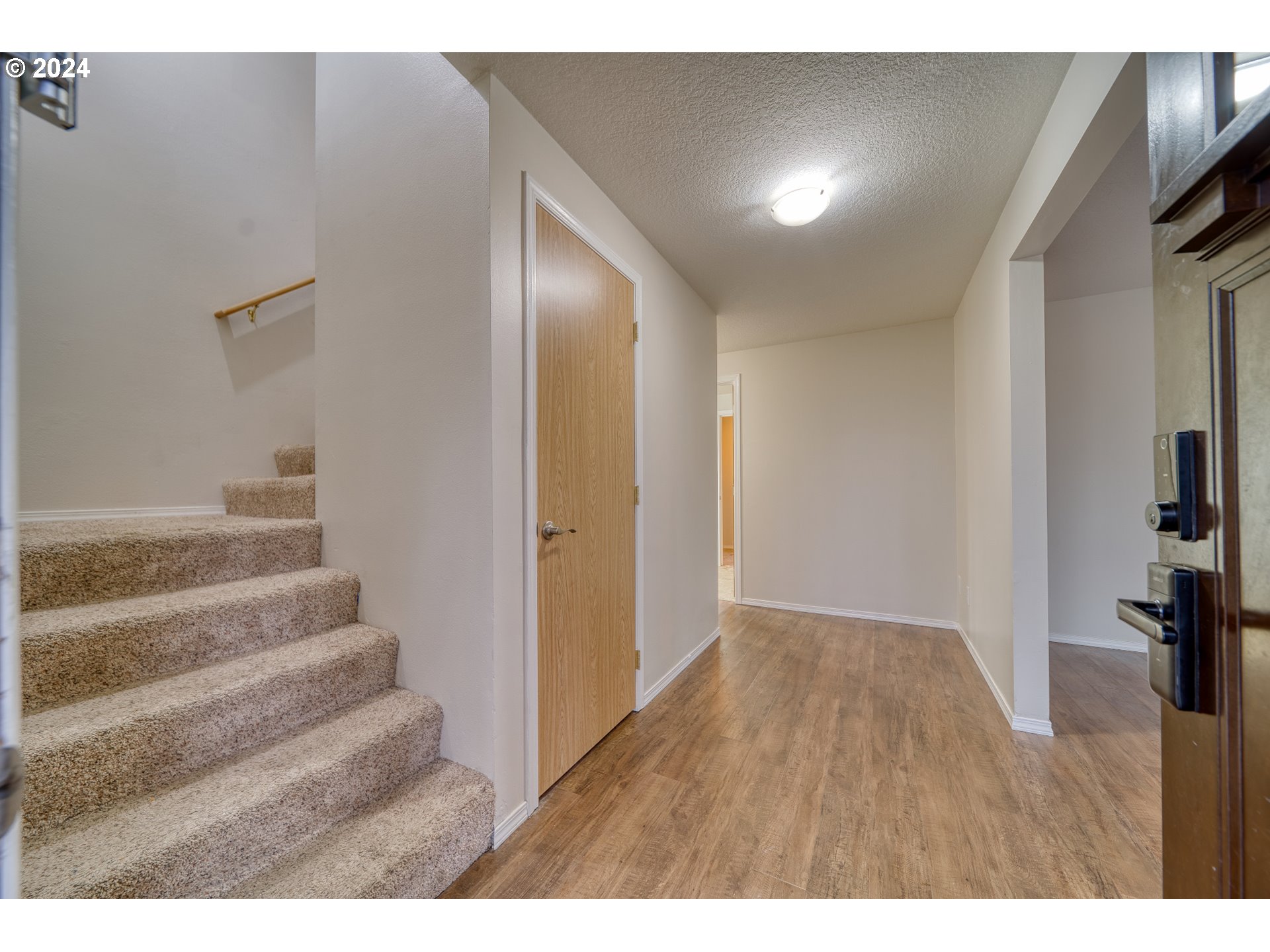 52447 Bird Road Scappoose, OR 97056 - Photo 6 of 48 Gallery Image 6