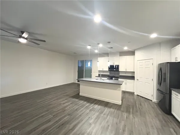 $2,300 | 1533 Franklin Lane, Boulder City, NV 89005