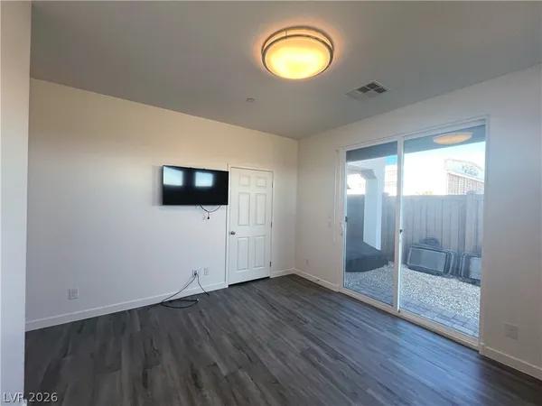 $2,300 | 1533 Franklin Lane, Boulder City, NV 89005