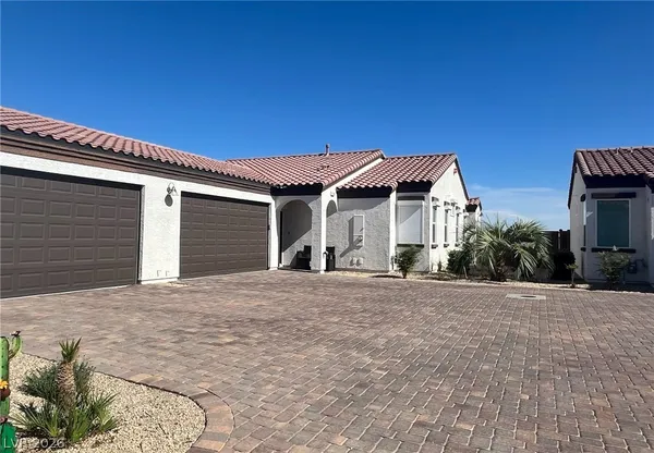 $2,300 | 1533 Franklin Lane, Boulder City, NV 89005