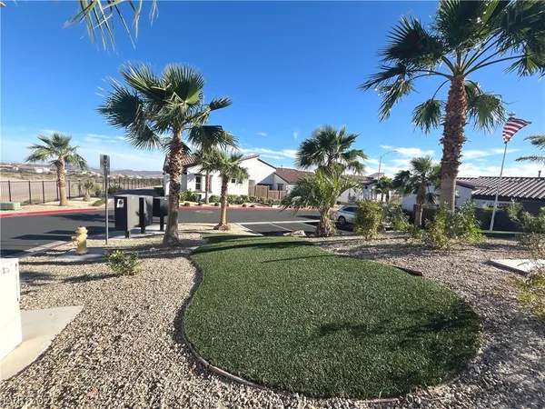 $2,300 | 1533 Franklin Lane, Boulder City, NV 89005