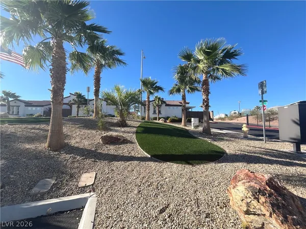 $2,300 | 1533 Franklin Lane, Boulder City, NV 89005