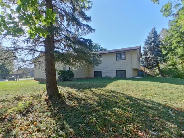 $2,199 | 14030 Candlewood Lane Northeast, Prior Lake, MN 55372