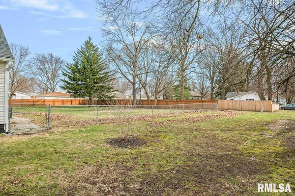 $185,000 | 213 East McManus Street, Buffalo, IL 62515