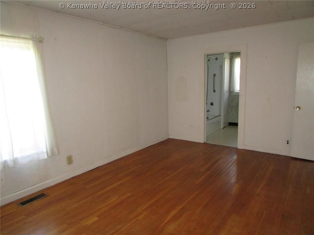 225 Easter Road Nitro, WV 25143 - Photo 9 of 26 Gallery Image 9