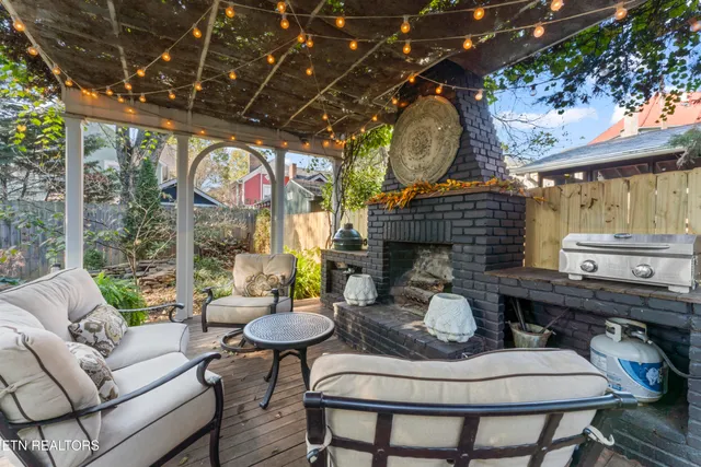 $1,099,999 | 719 Luttrell Street, Knoxville, TN 37917