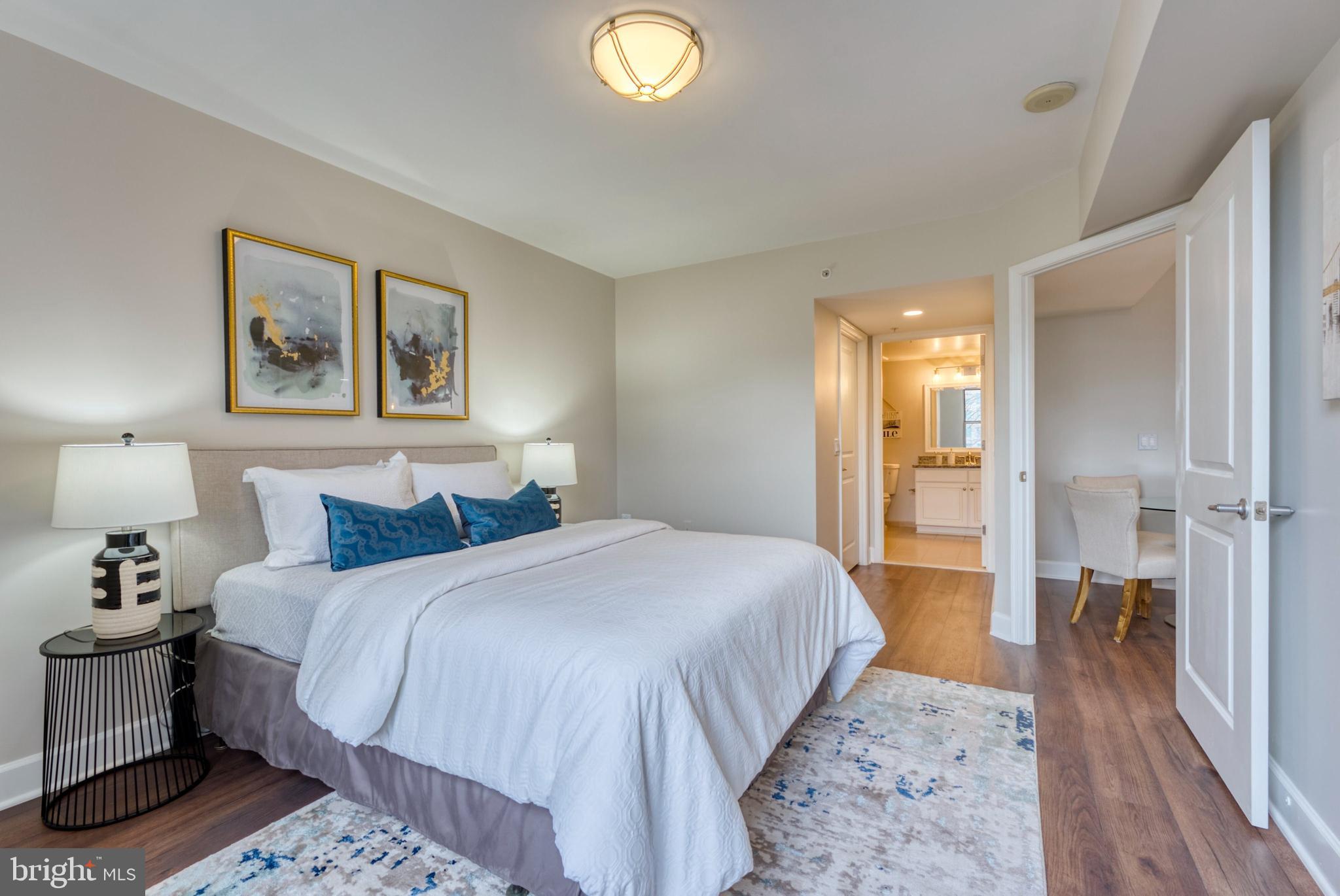 11800 Sunset Hills Road, Unit 913 Reston, VA 20190 - Photo 15 of 52 Primary Suite