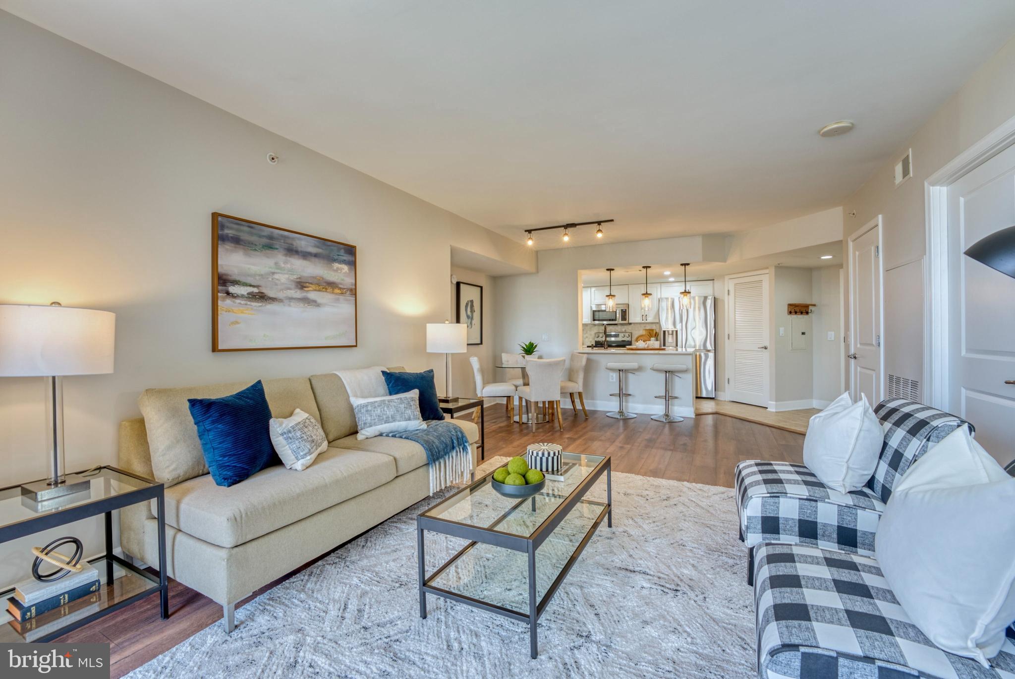 11800 Sunset Hills Road, Unit 913 Reston, VA 20190 - Photo 5 of 52 Living Room