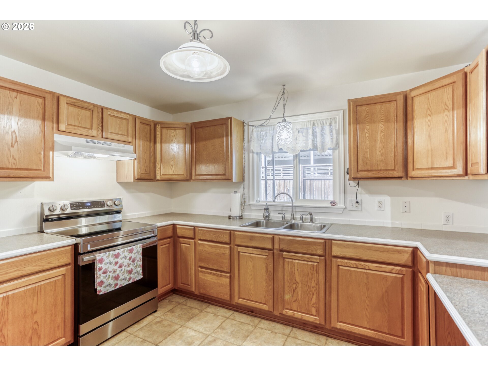 100 Southwest 195th Avenue, Unit 4 Beaverton, OR 97006 - Photo 10 of 27