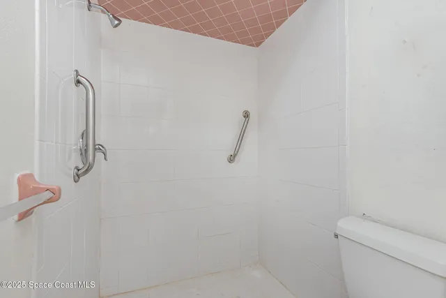 $2,000 | 261 Edgewater Avenue Southeast, Palm Bay, FL 32909