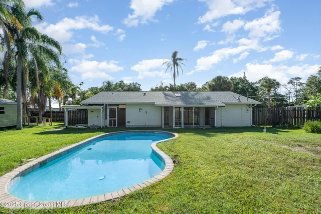 $2,000 | 261 Edgewater Avenue Southeast, Palm Bay, FL 32909