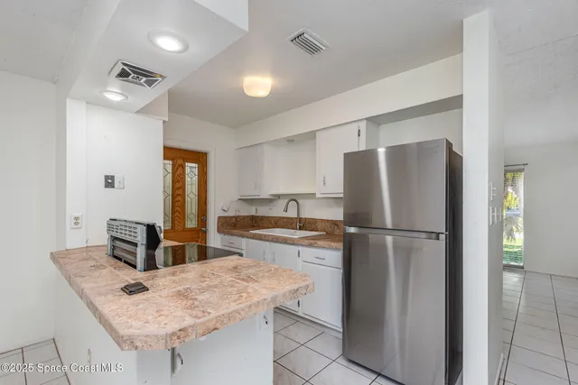 $2,000 | 261 Edgewater Avenue Southeast, Palm Bay, FL 32909