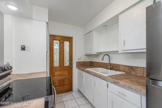 $2,000 | 261 Edgewater Avenue Southeast, Palm Bay, FL 32909