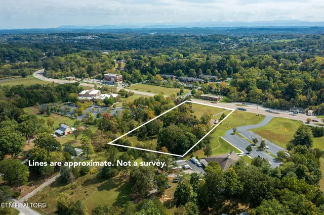 $6,000,000 | 12805 Kingston Pike, Farragut, TN 37934