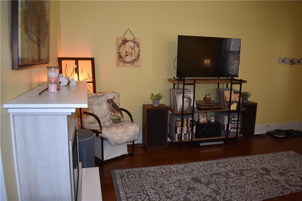 209 Crawford Run Road Creighton, PA 15030 - Photo 6 of 25