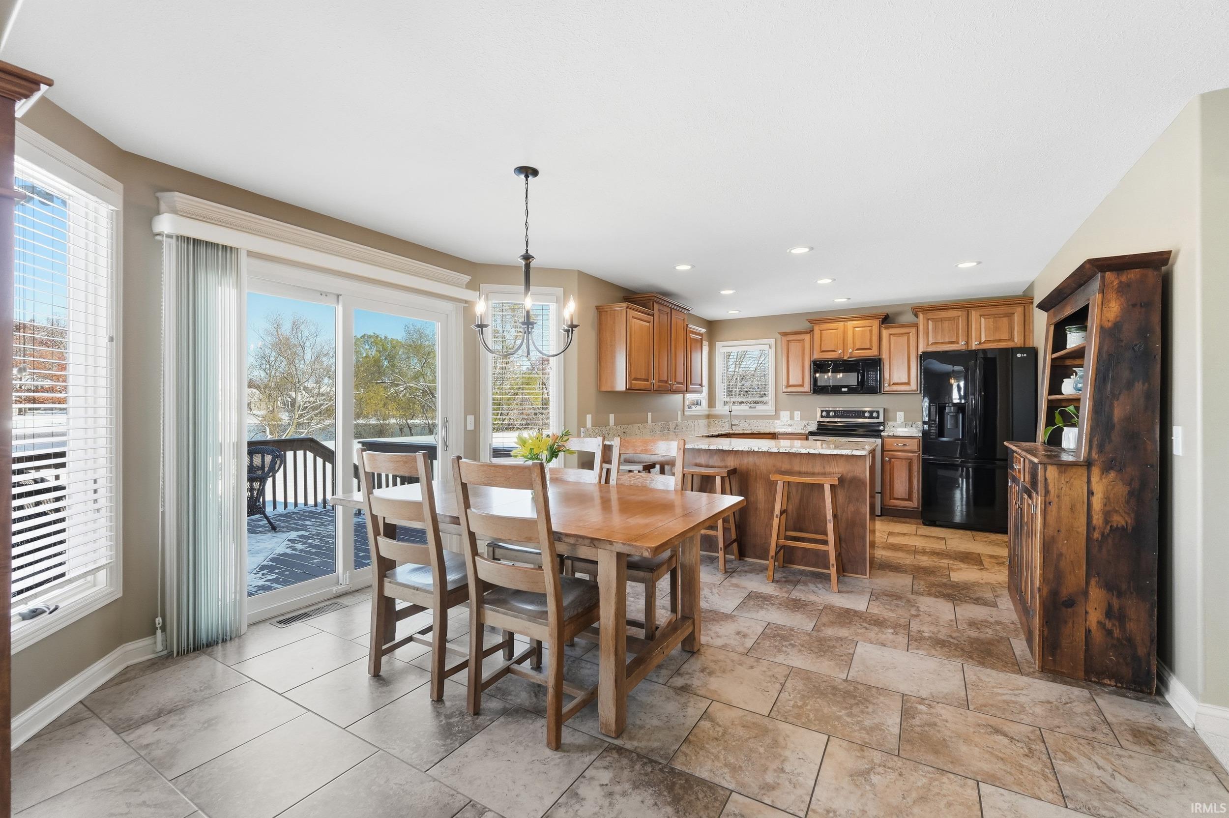 1605 Spenser Cove Fort Wayne, IN 46845 - Photo 3 of 36