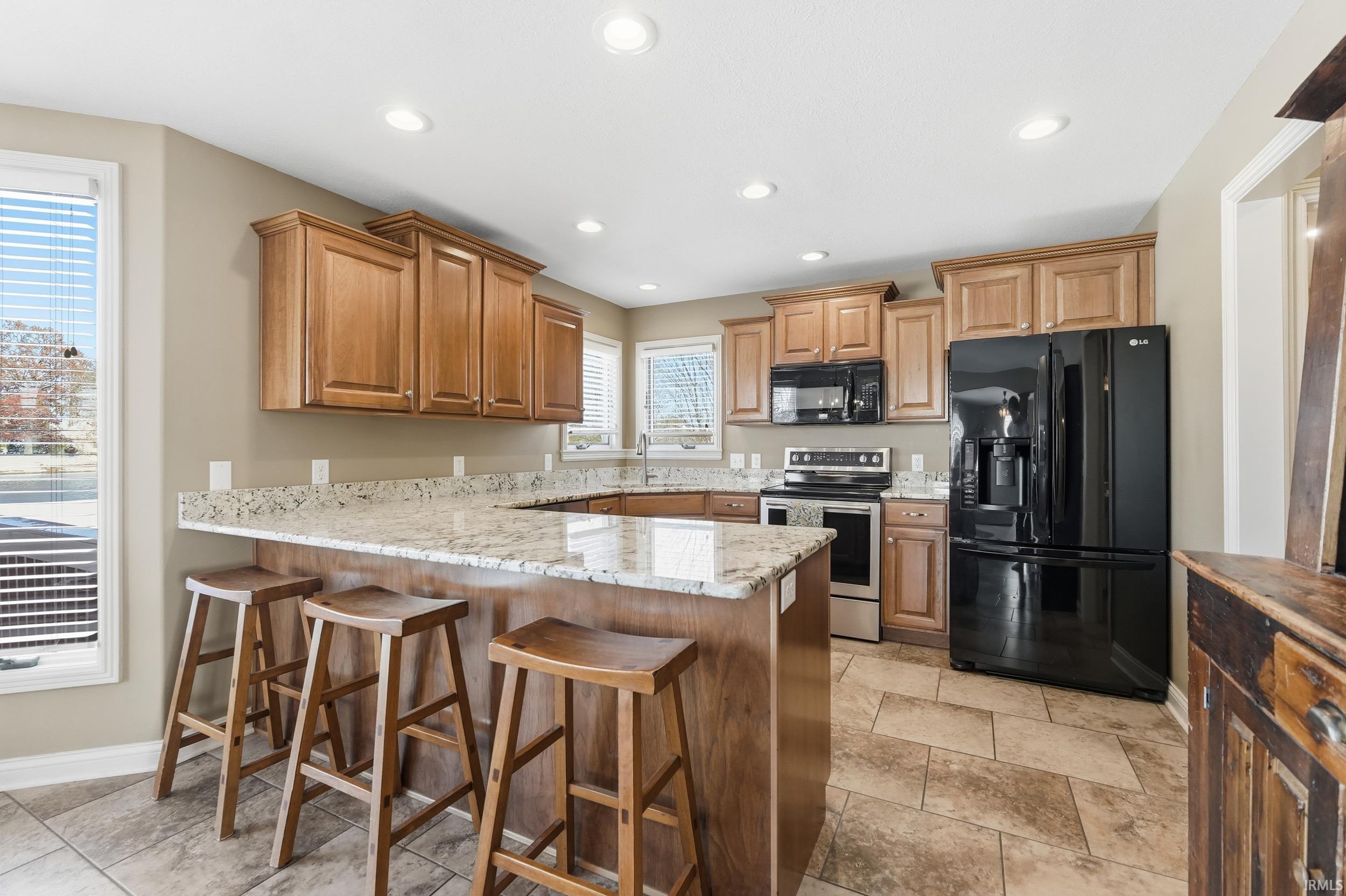 1605 Spenser Cove Fort Wayne, IN 46845 - Photo 4 of 36