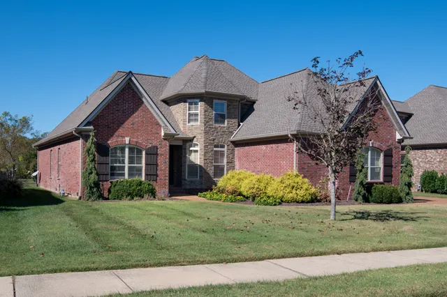 $949,000 | 107 Nogs Garden, Gallatin, TN 37066