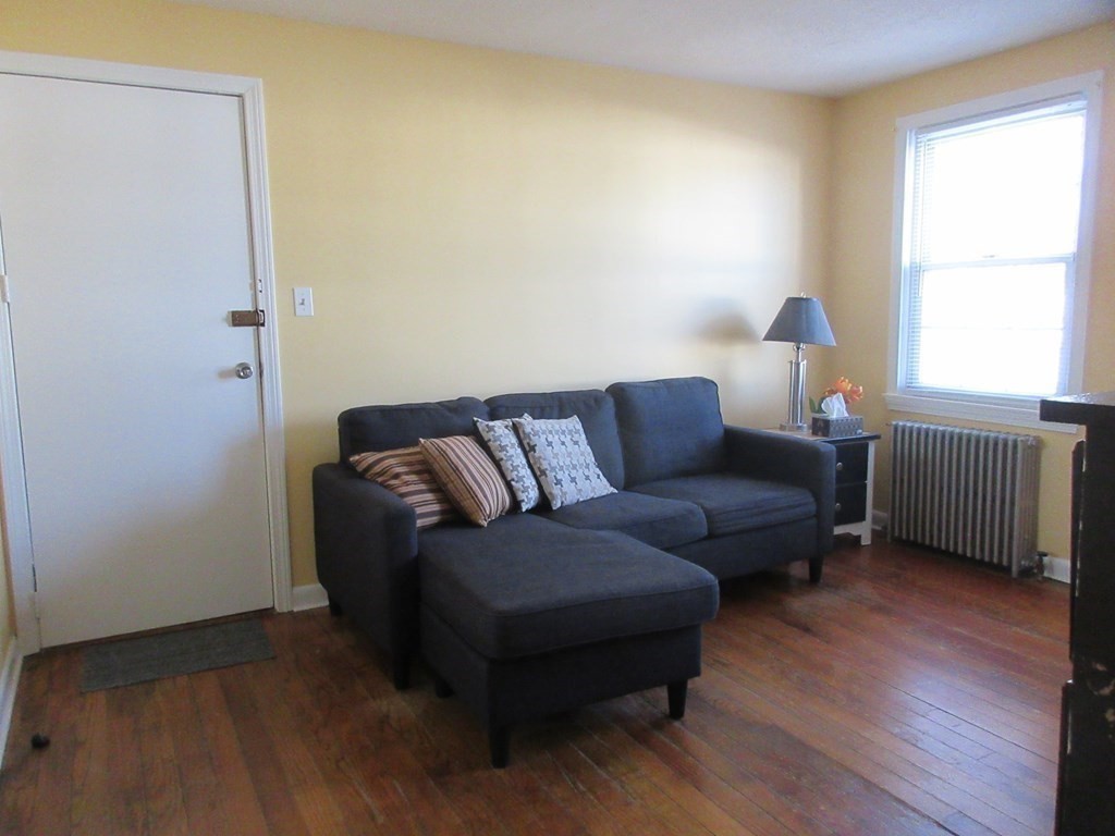 524 Cold Spring Avenue, Unit 3 West Springfield, MA 01089 - Photo 3 of 9 Gallery Image 3