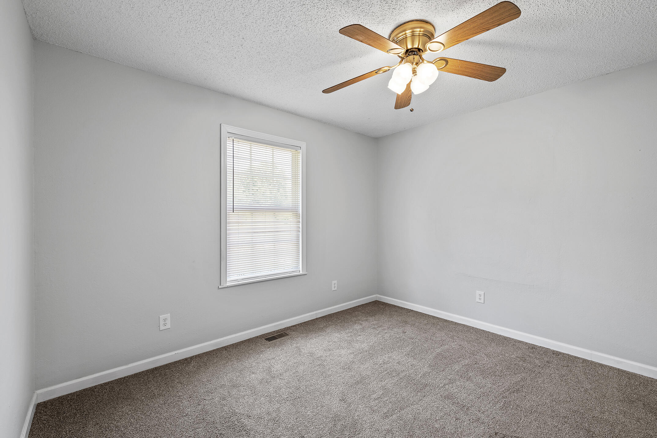 332 Mission Ridge Road Rossville, GA 30741 - Photo 21 of 40 Bedroom