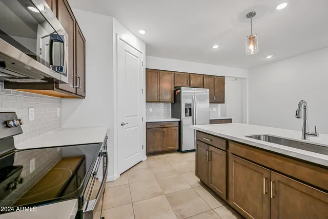 $2,000 | 25146 West Bowker Street, Buckeye, AZ 85326