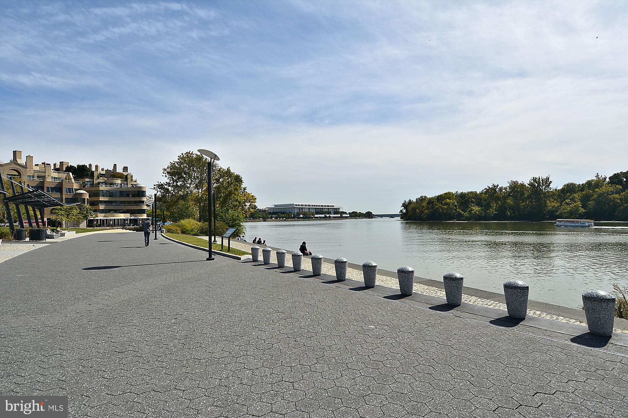 3900 Tunlaw Road Northwest, Unit 509 Washington, DC 20007 - Photo 35 of 36 a view of a lake with outdoor space