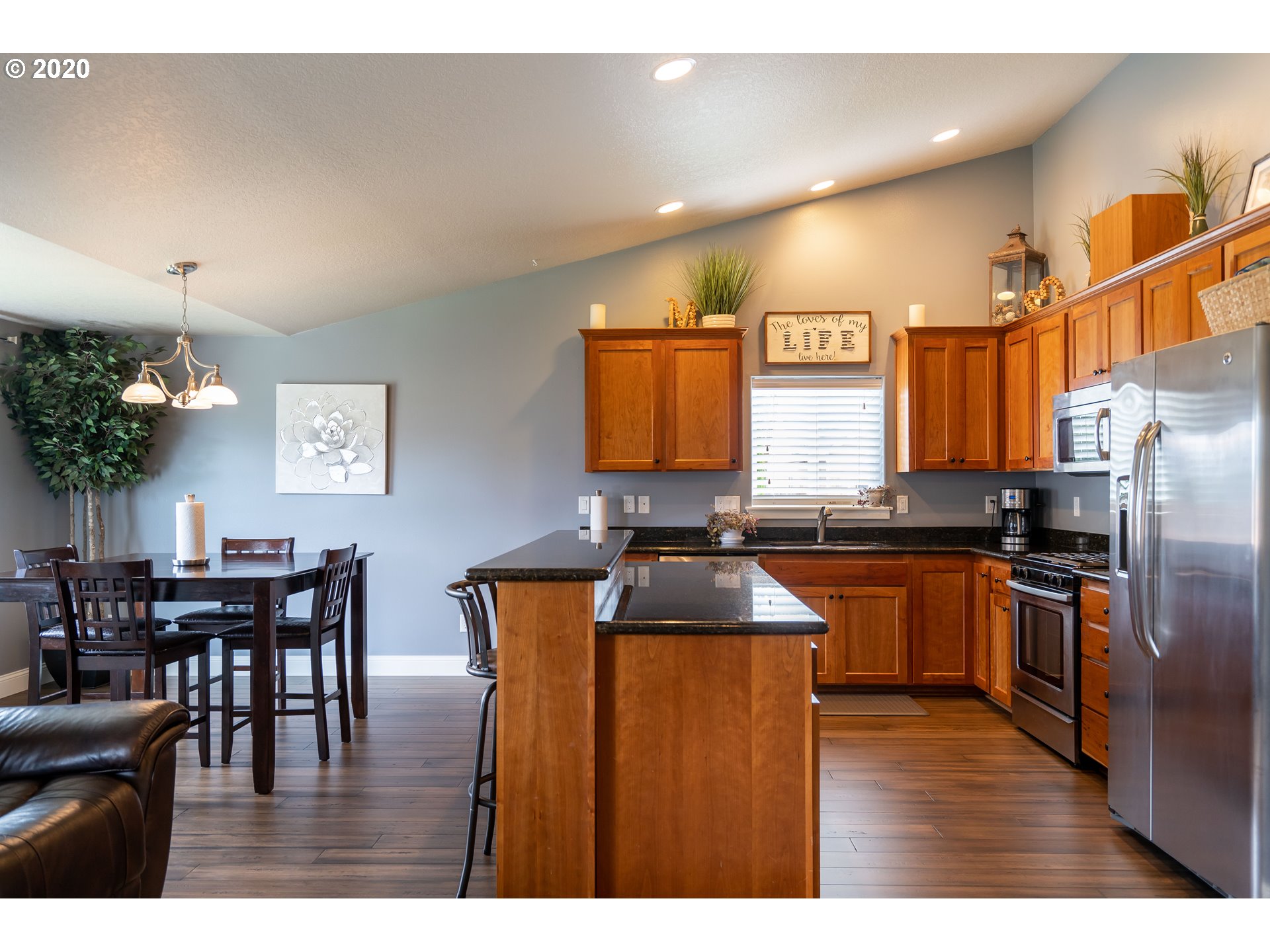1066 Swale Ridge Loop Creswell, OR 97426 - Photo 9 of 24 Gallery Image 9