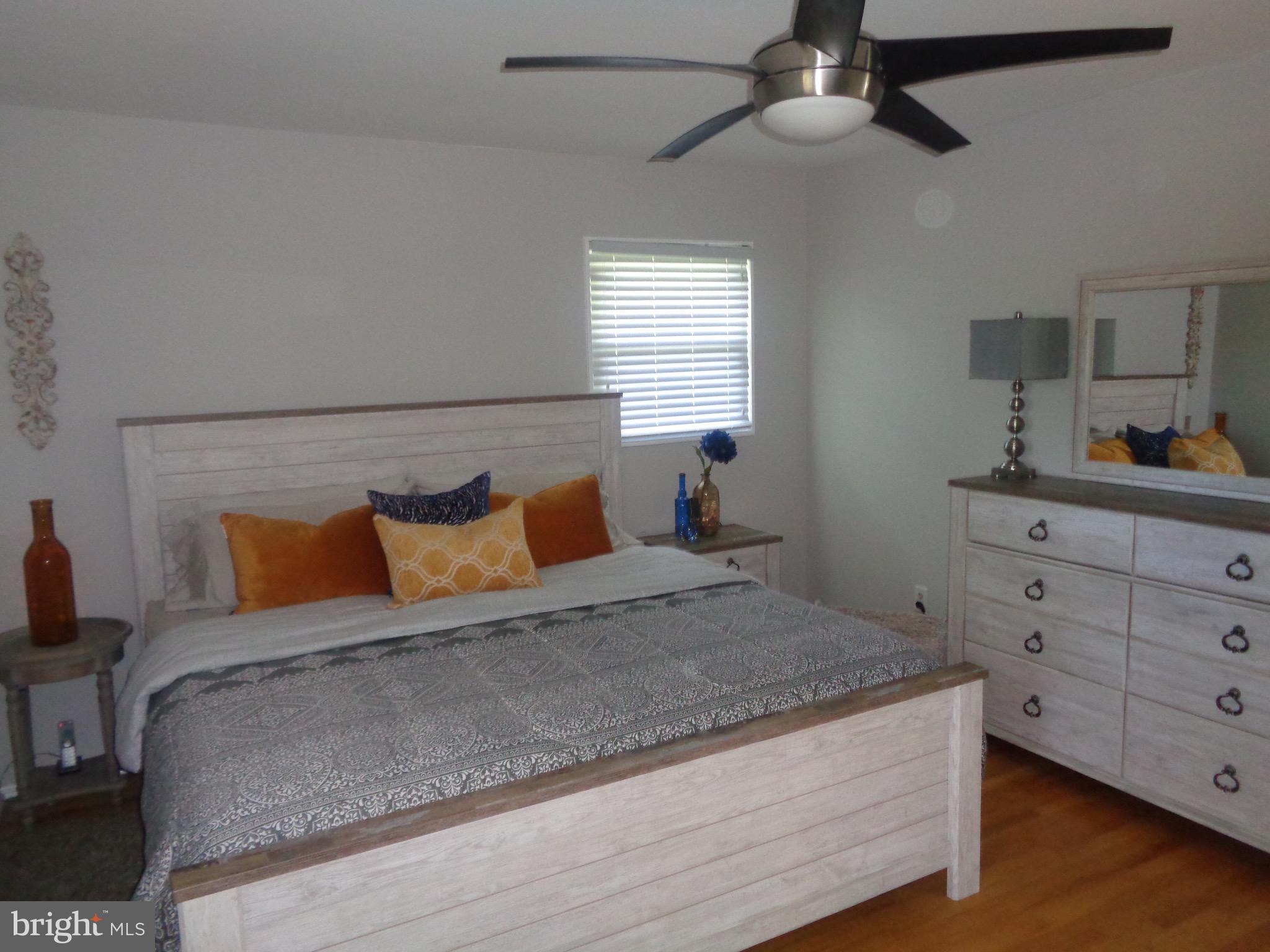 10516 Cascade Place Silver Spring, MD 20902 - Photo 13 of 33 Gallery Image 13