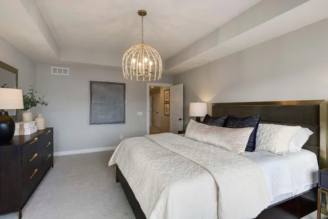 $989,900 | 6513 Timber Arch Drive, Chaska, MN 55318