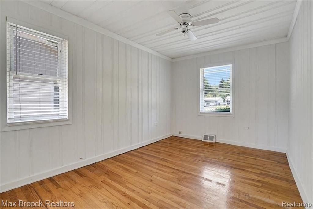 4862 Sashabaw Road Clarkston, MI 48346 - Photo 10 of 16 Gallery Image 10