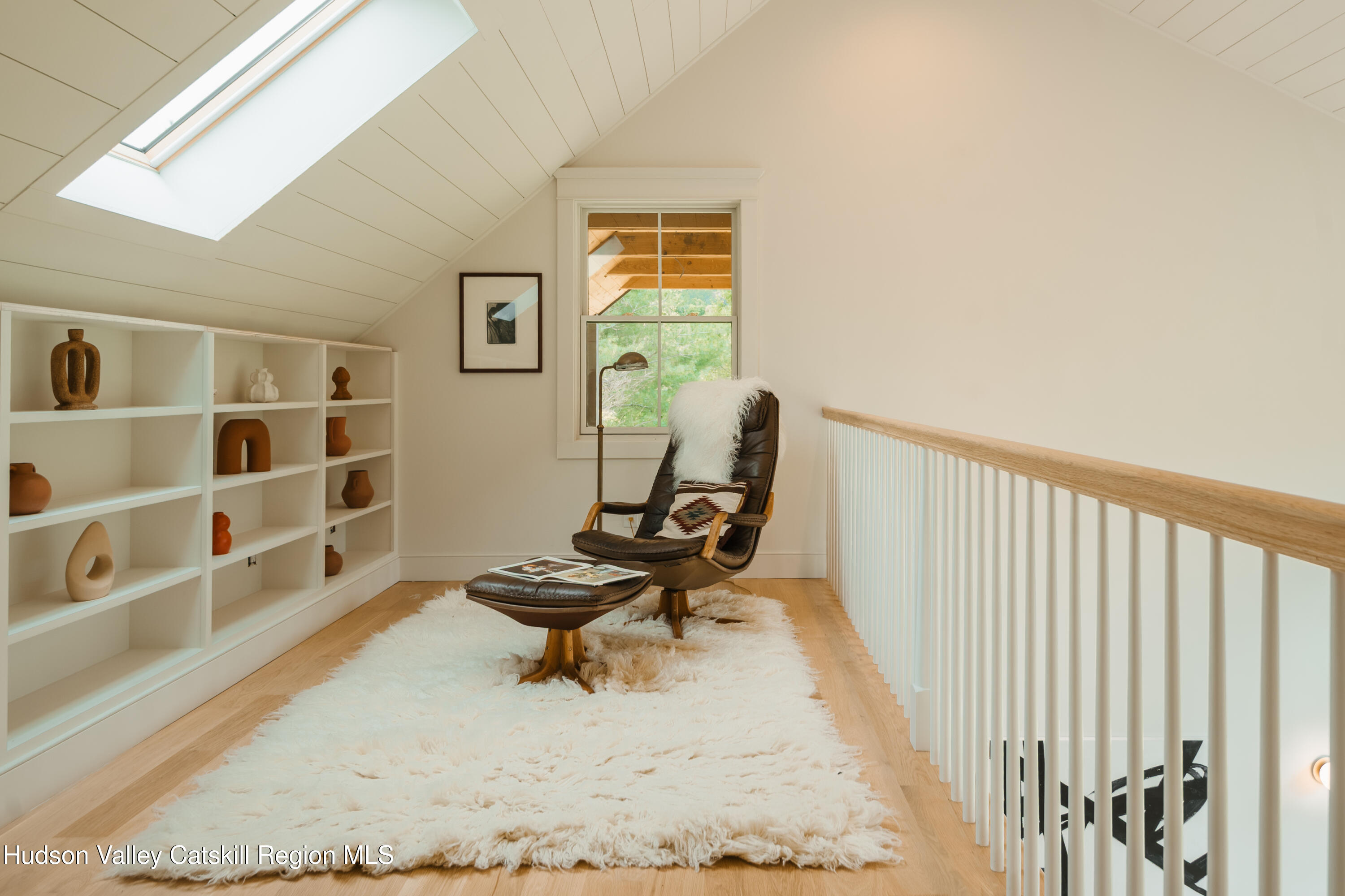 67 Baker Road Kerhonkson, NY 12446 - Photo 23 of 39 67 library balcony