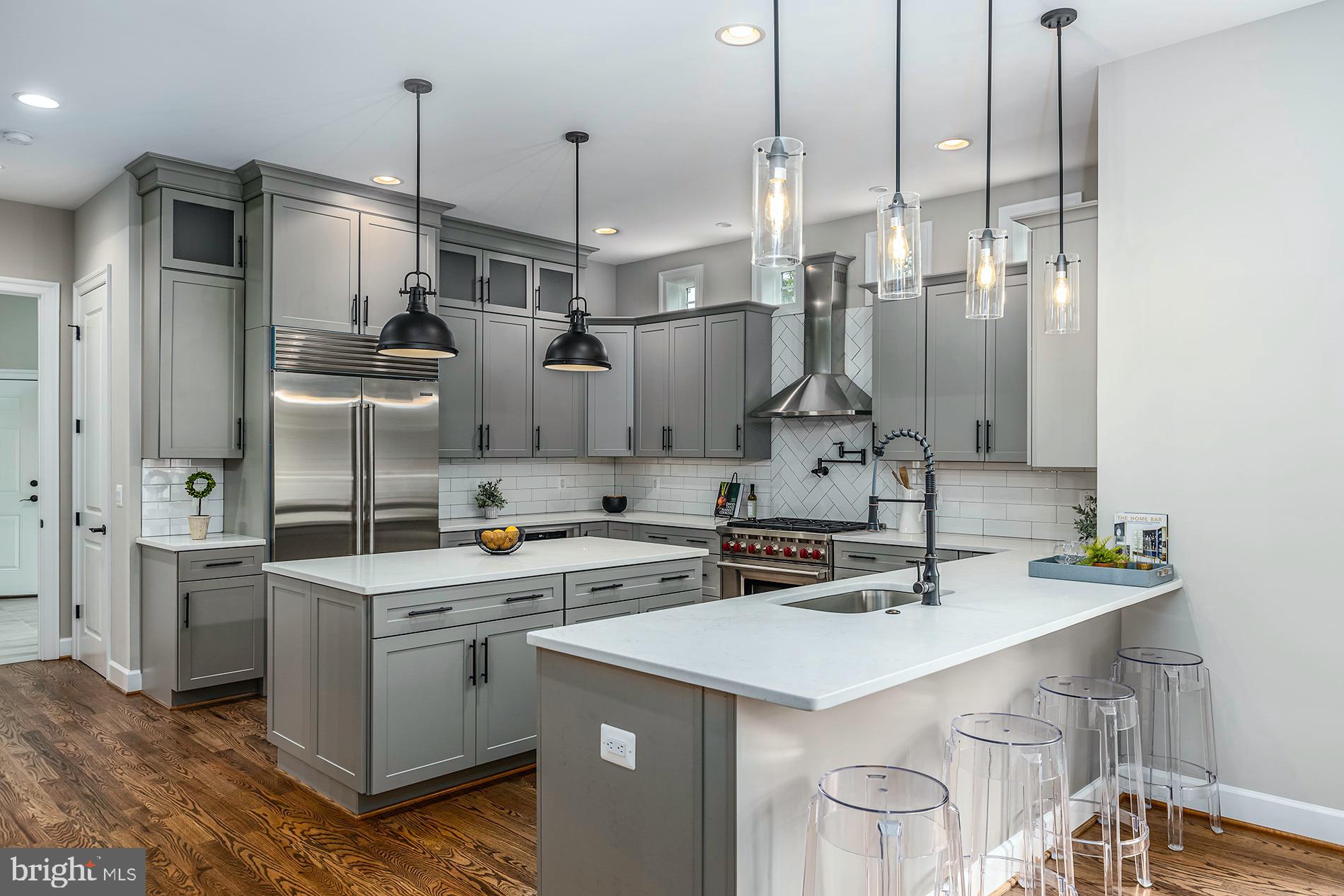 10401 Hunter Station Road Vienna, VA 22181 - Photo 15 of 73 Gallery Image 15