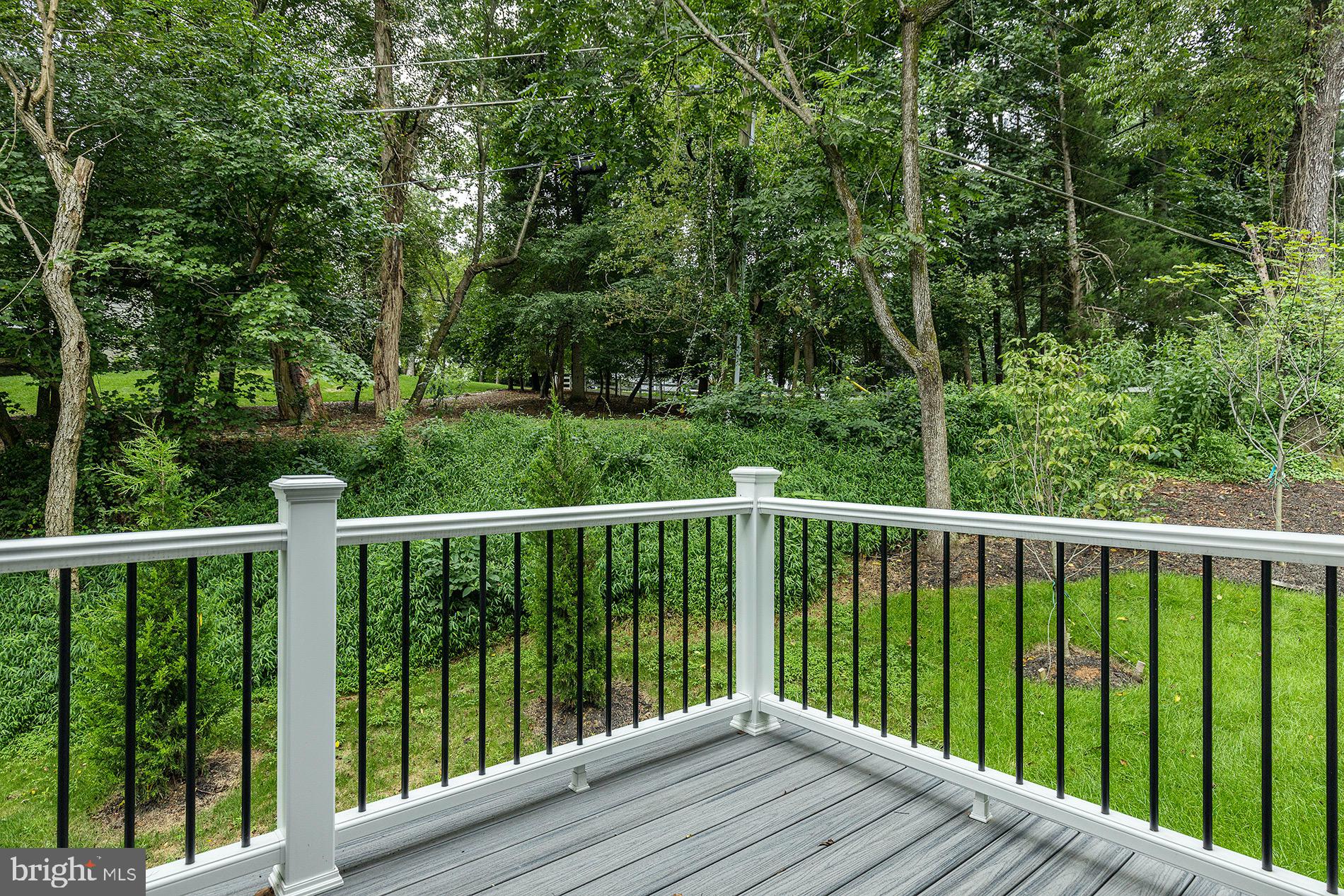 10401 Hunter Station Road Vienna, VA 22181 - Photo 21 of 73 Gallery Image 21