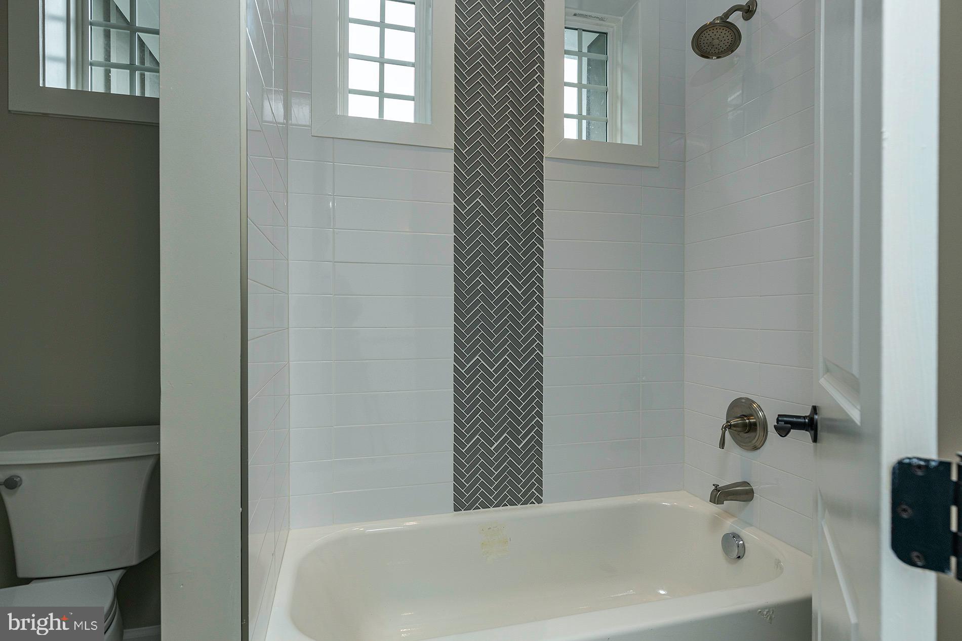 10401 Hunter Station Road Vienna, VA 22181 - Photo 33 of 73 Gallery Image 33