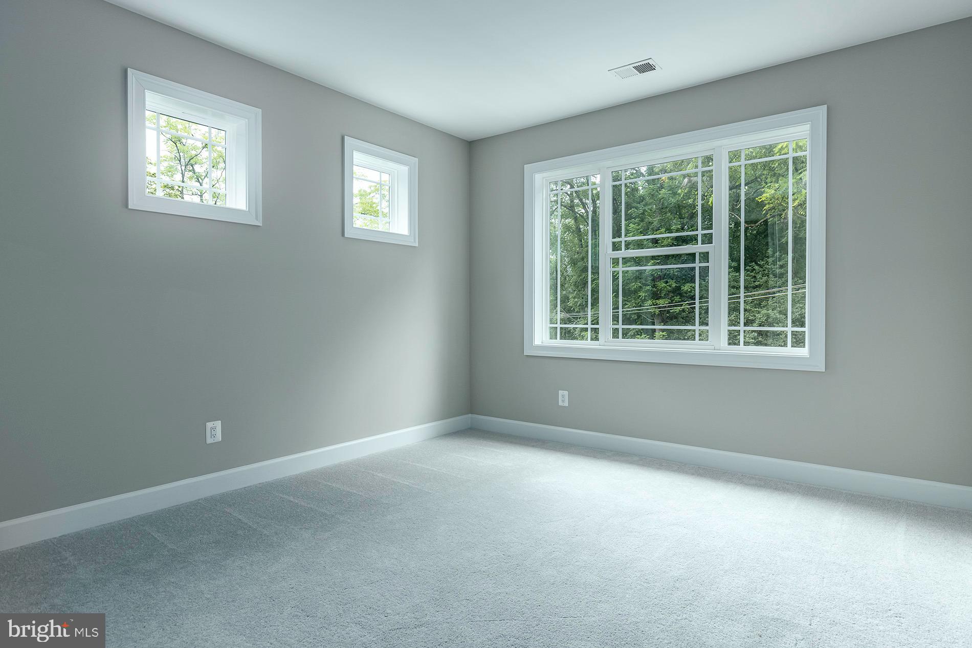 10401 Hunter Station Road Vienna, VA 22181 - Photo 40 of 73 Gallery Image 40