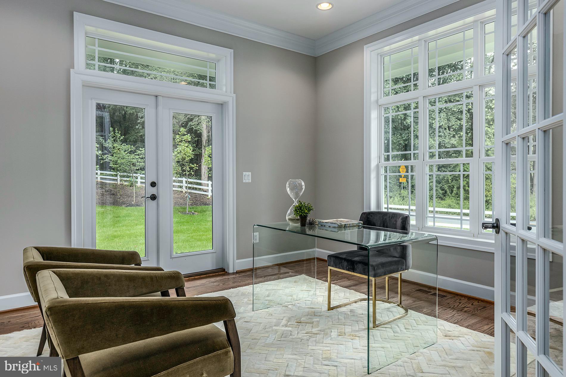 10401 Hunter Station Road Vienna, VA 22181 - Photo 5 of 73 Gallery Image 5