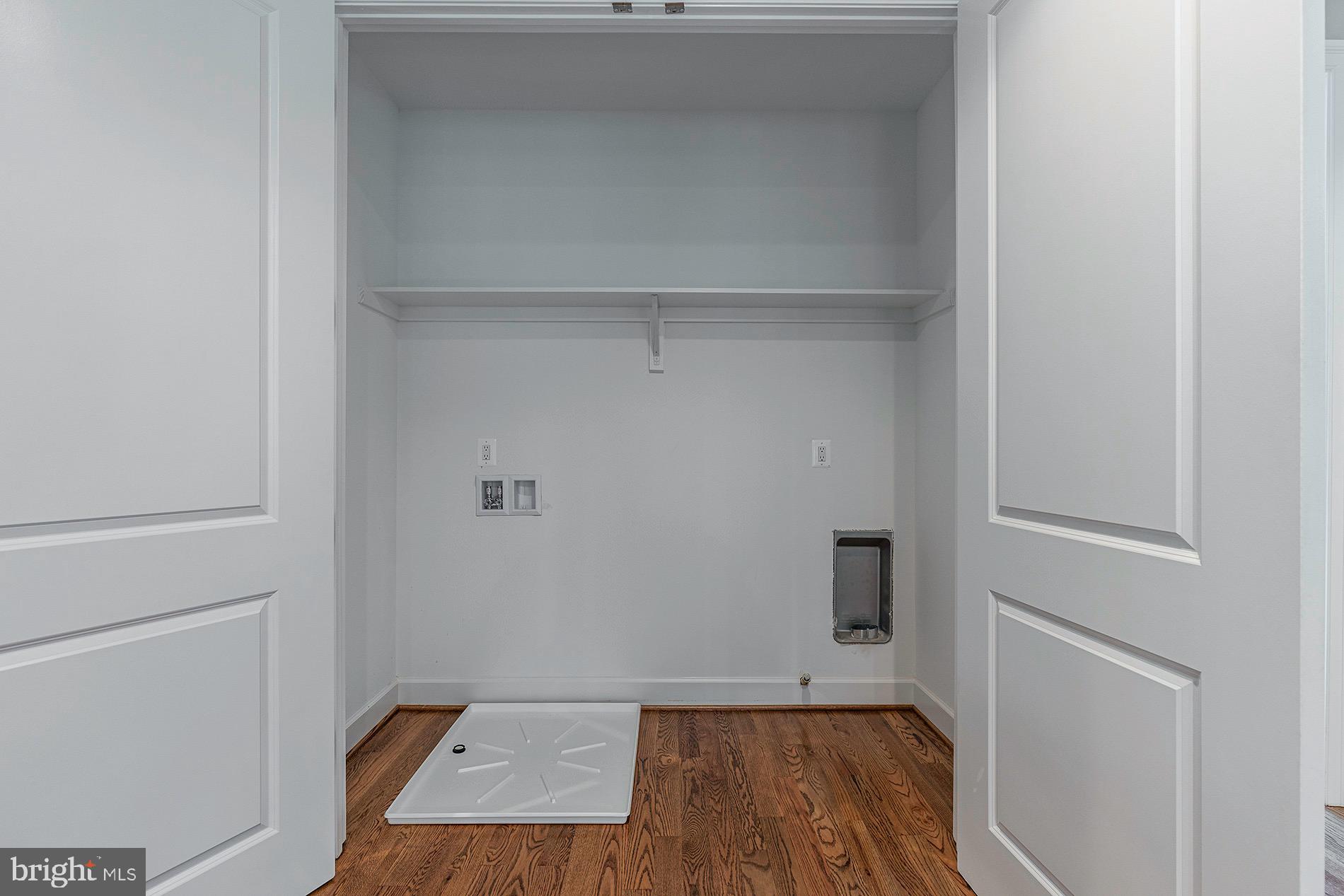 10401 Hunter Station Road Vienna, VA 22181 - Photo 41 of 73 Gallery Image 41