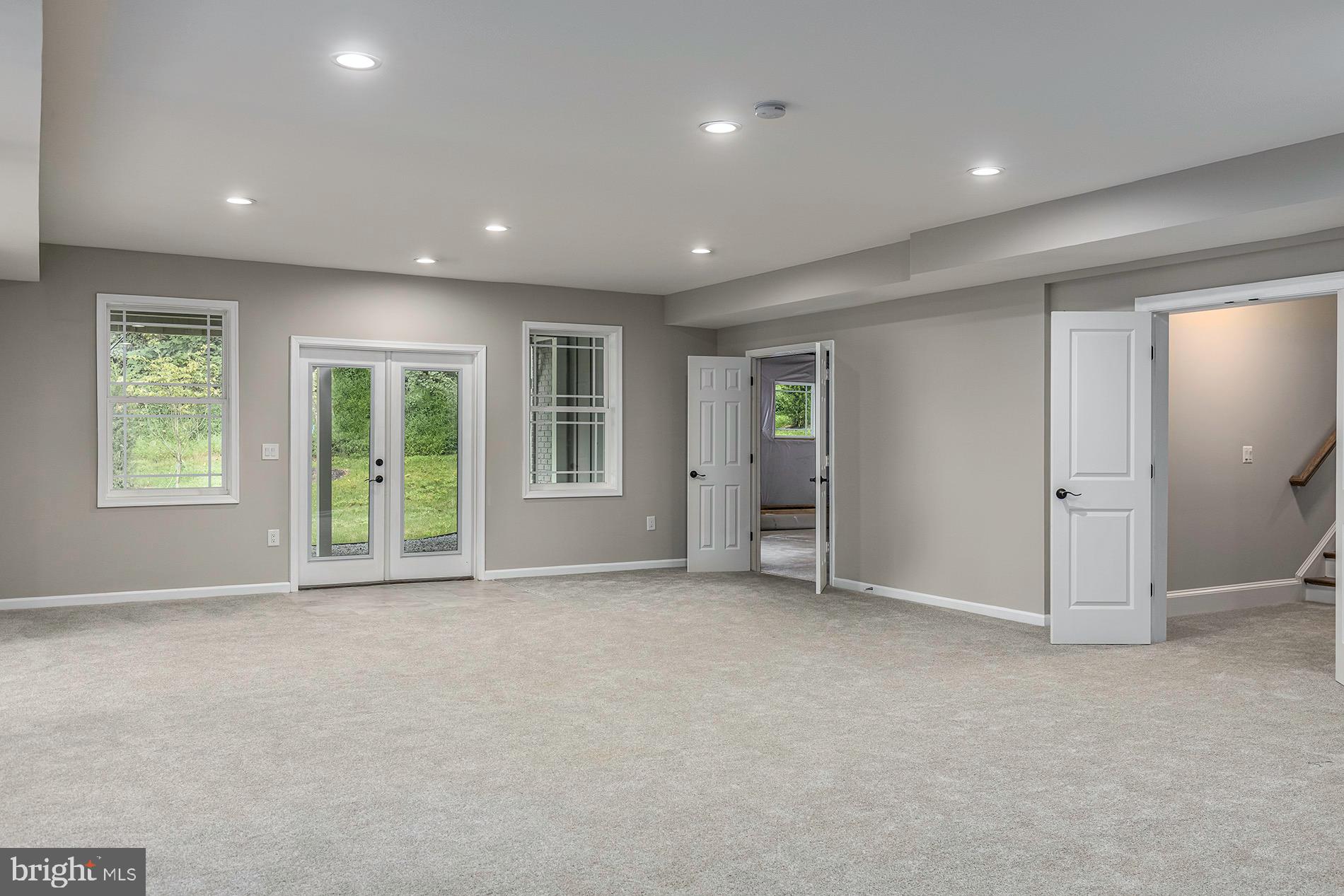 10401 Hunter Station Road Vienna, VA 22181 - Photo 42 of 73 Gallery Image 42