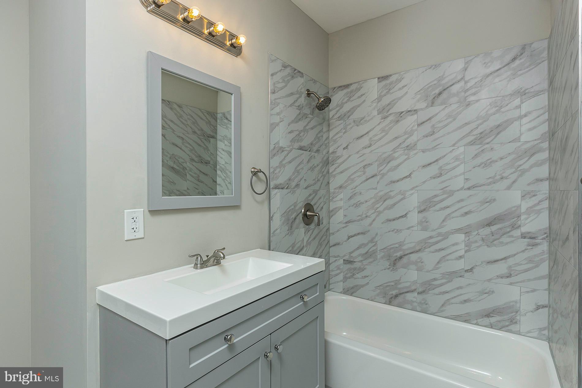 10401 Hunter Station Road Vienna, VA 22181 - Photo 44 of 73 Gallery Image 44