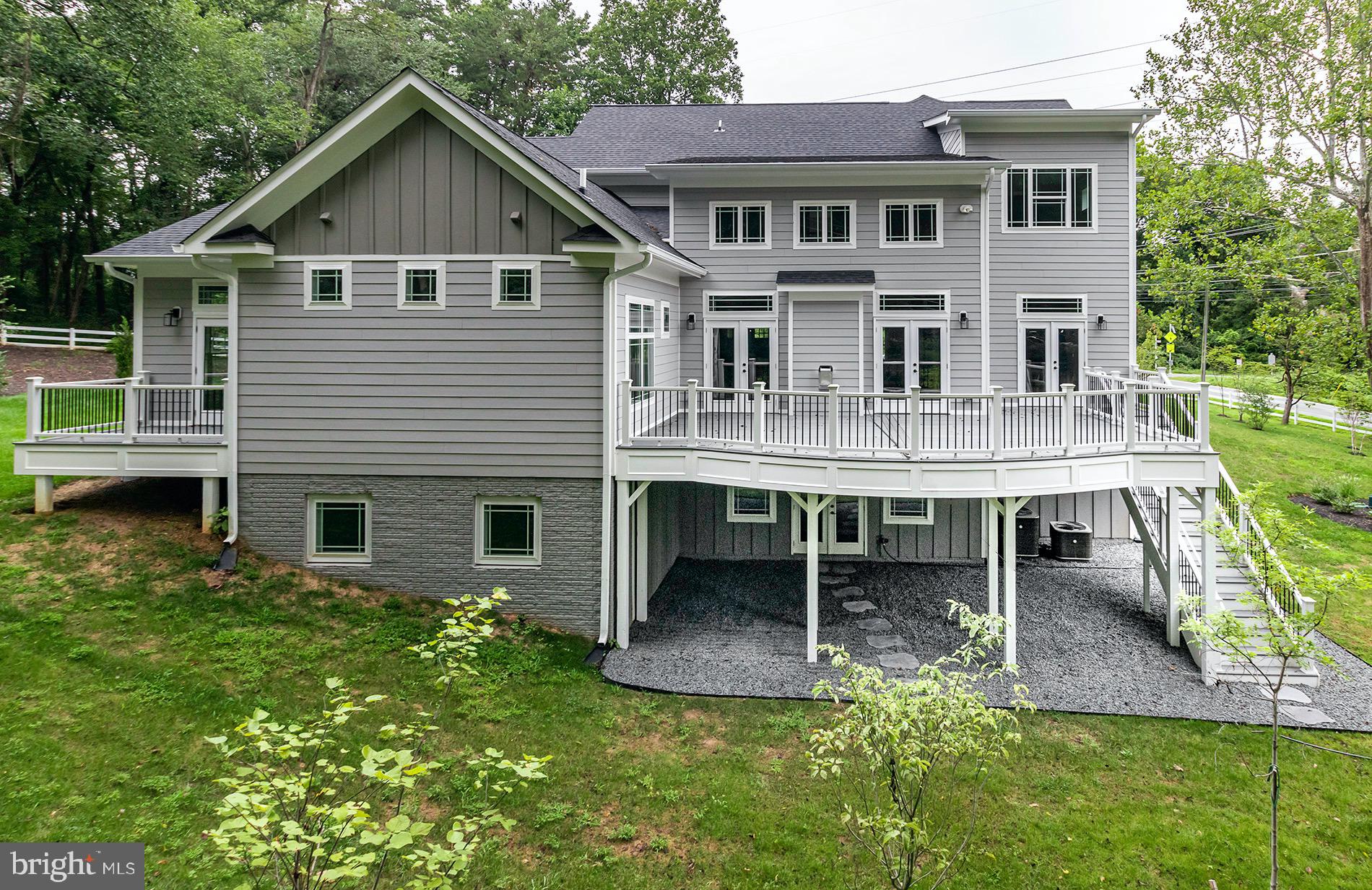 10401 Hunter Station Road Vienna, VA 22181 - Photo 51 of 73 Gallery Image 51